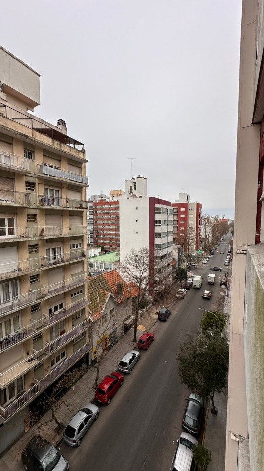 Departamento de 1 Ambiente Divisible con Balcon