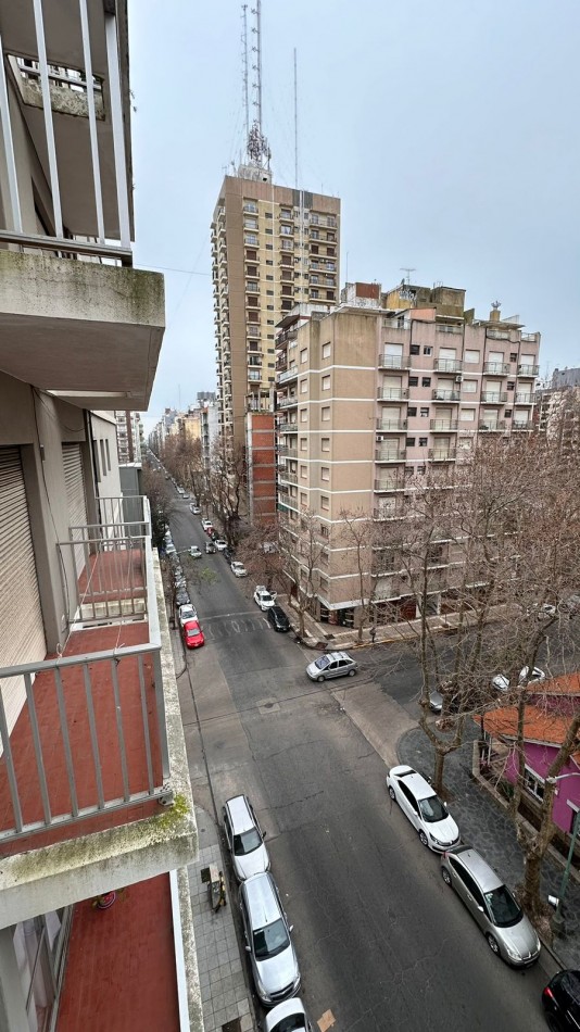 Departamento de 1 Ambiente Divisible con Balcon