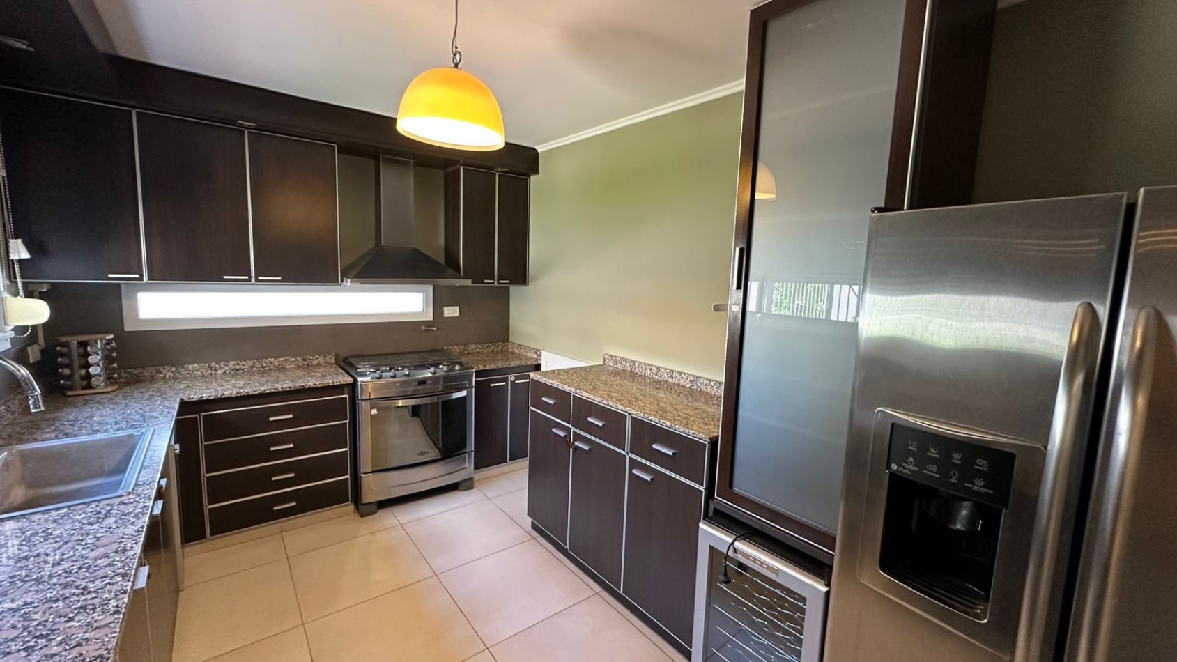 Chalet 4 Ambientes con Garage Doble (en P.H. totalmente independiente)