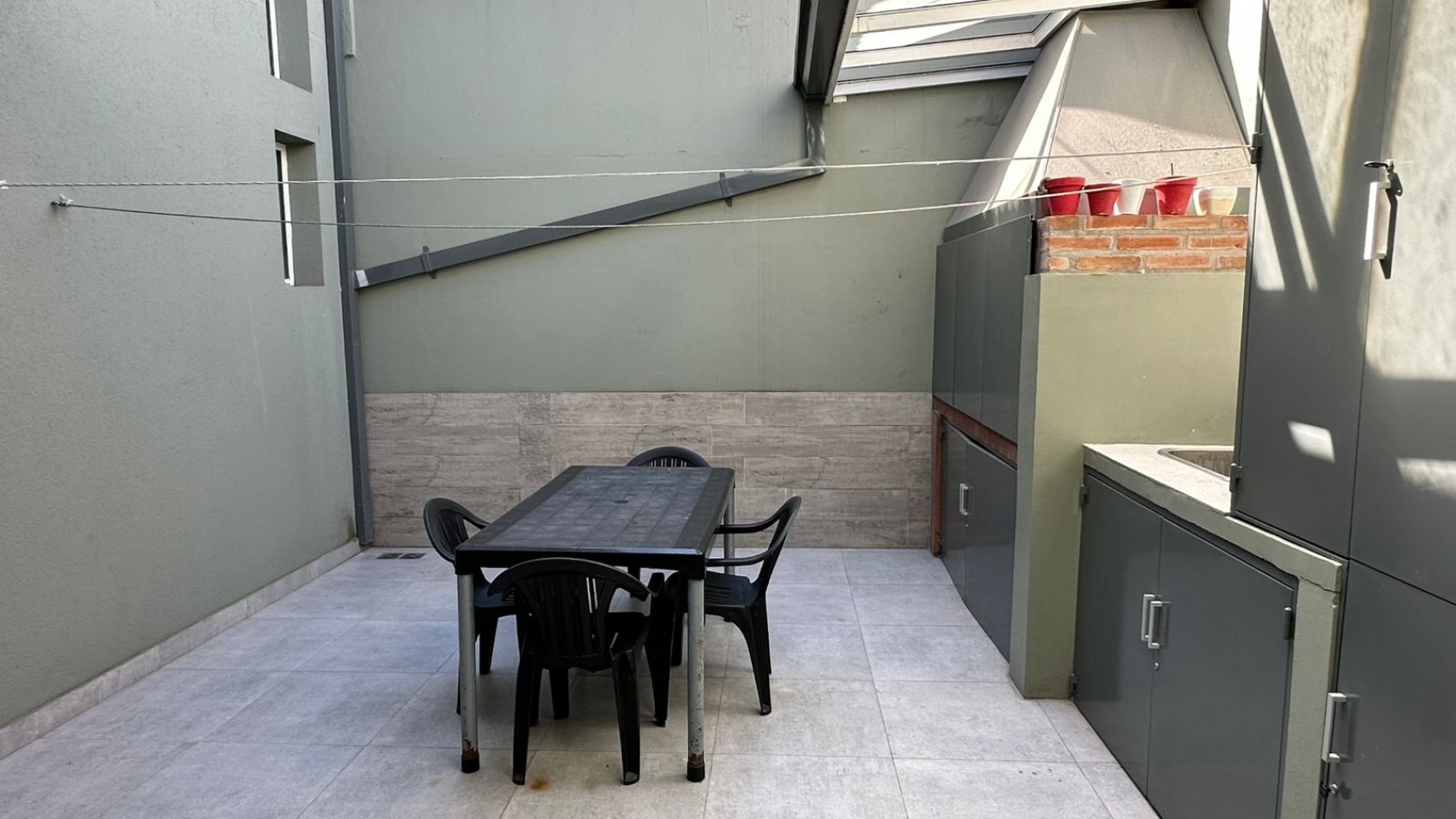 Chalet 4 Ambientes con Garage Doble (en P.H. totalmente independiente)