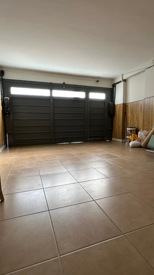 Chalet 4 Ambientes con Garage Doble (en P.H. totalmente independiente)