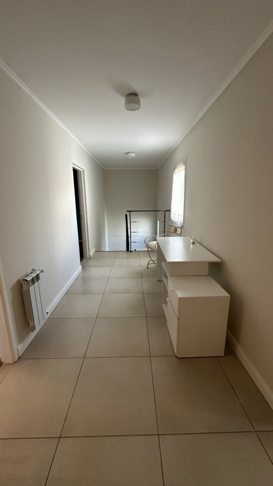 Chalet 4 Ambientes con Garage Doble (en P.H. totalmente independiente)