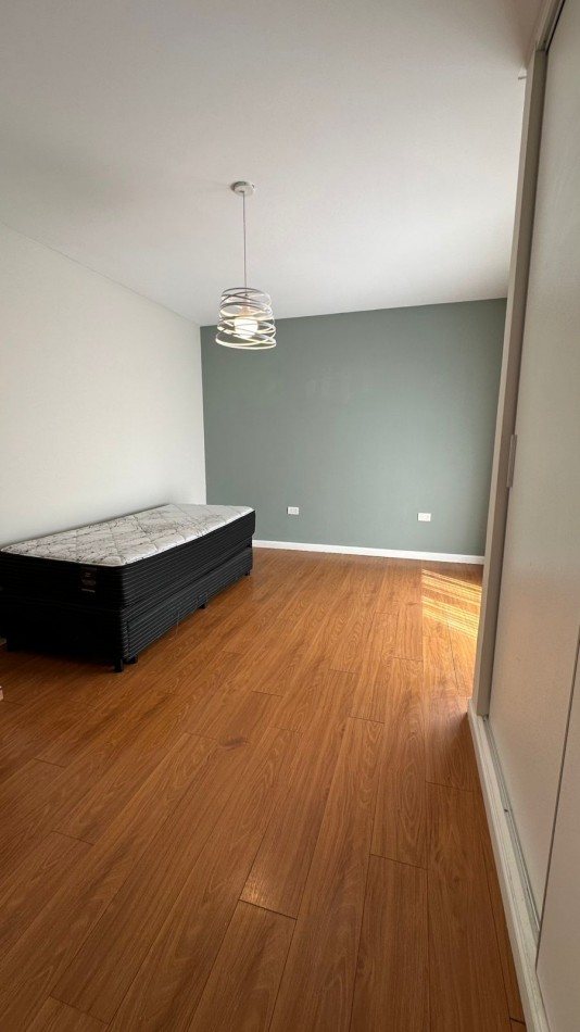 Chalet 4 Ambientes con Garage Doble (en P.H. totalmente independiente)