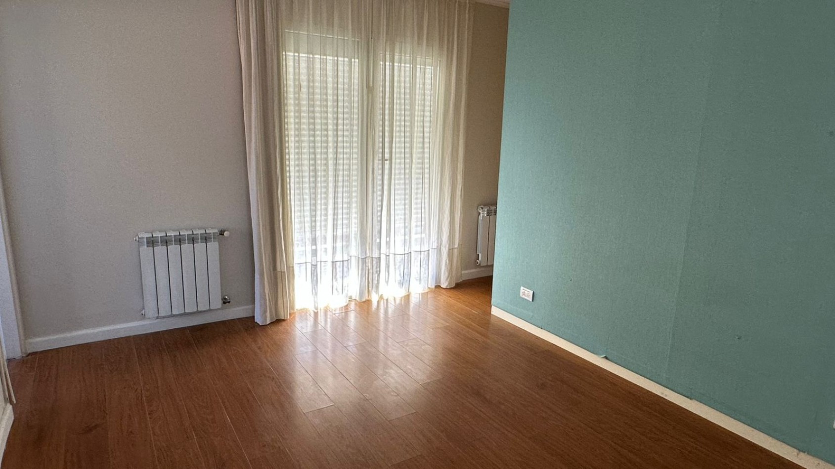 Chalet 4 Ambientes con Garage Doble (en P.H. totalmente independiente)