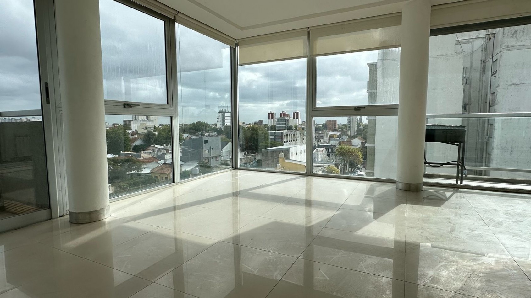 Alquiler Piso 3 Ambientes con Cochera