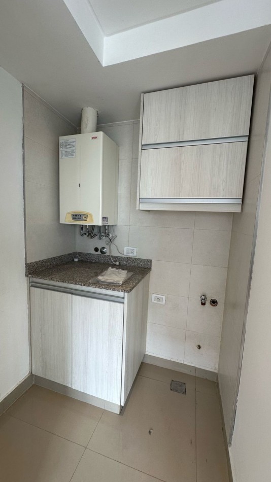 Alquiler Piso 3 Ambientes con Cochera