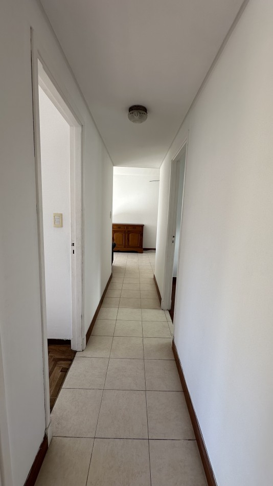 Departamento 3 Ambientes a la Calle con Balcon 