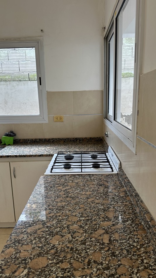 Chalet P.H 3 Ambientes con Parque y Parrilla