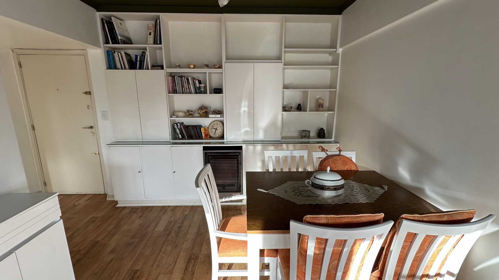 Alquiler Departamento 2 Ambientes con Cochera
