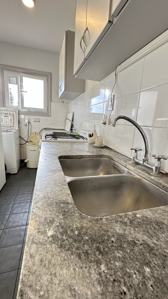 Alquiler Departamento 2 Ambientes con Cochera