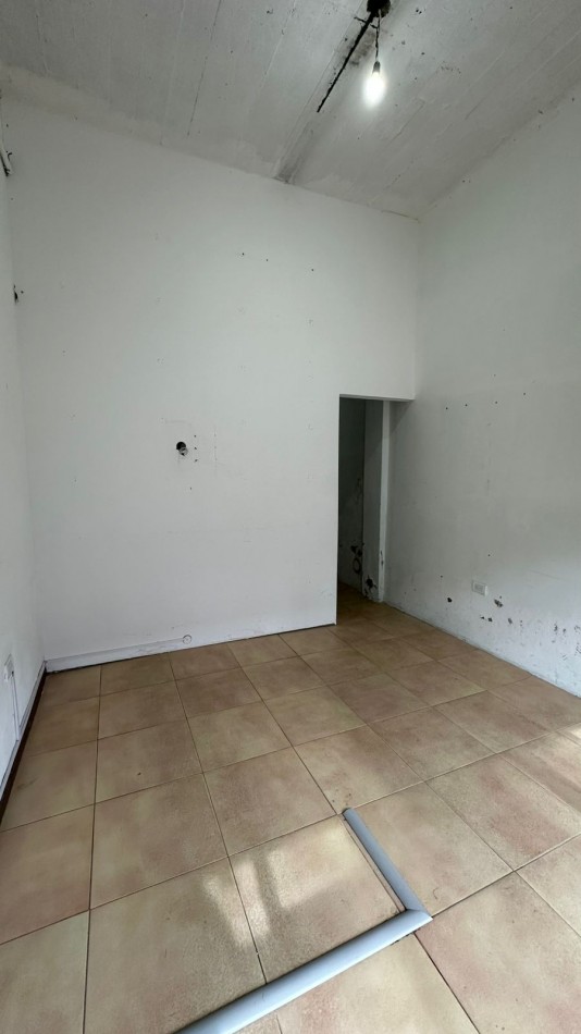ALQUILER LOCAL p/DEPOSITO