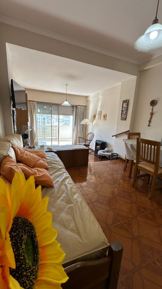 Departamento 1 Ambiente Divisible con Balcon