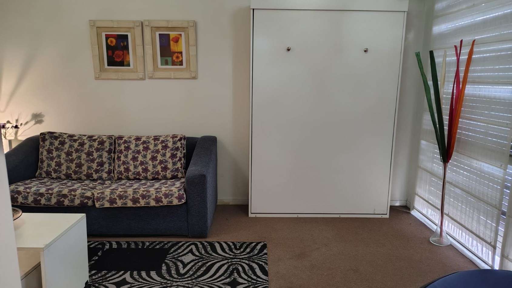 Departamento 1 Ambiente a la Calle con Balcon