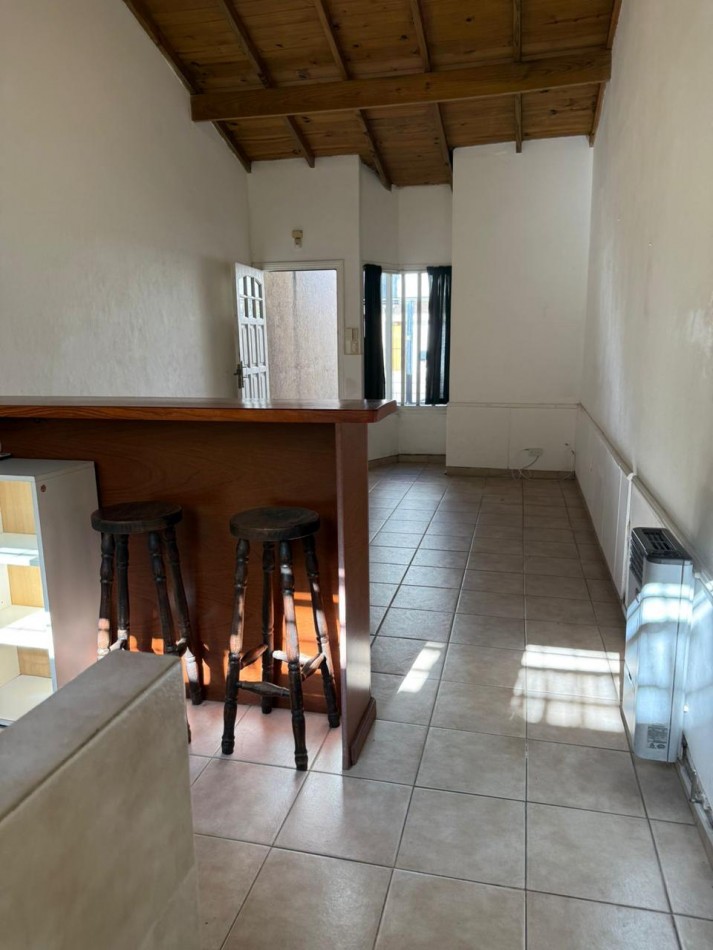 P.H. de 2 Ambientes con Patio