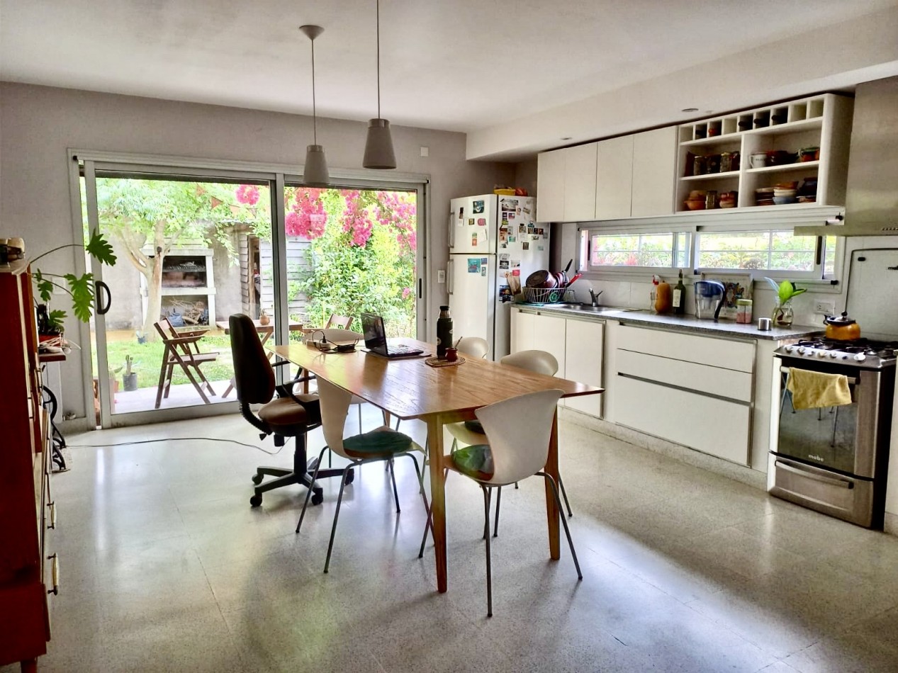 ALQUILER 24 MESES MODERNA CASA 3 AMBIENTES