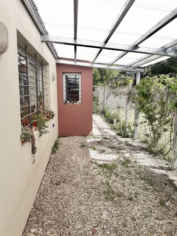 ALQUILER 24 MESES MODERNA CASA 3 AMBIENTES