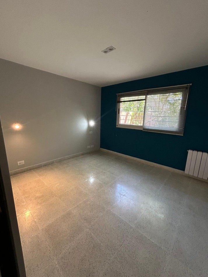 Moderna Casa 3 Ambientes con Entrada Autos (2) 