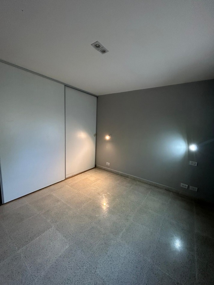 Moderna Casa 3 Ambientes con Entrada Autos (2) 