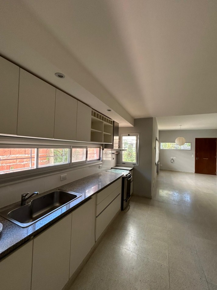 Moderna Casa 3 Ambientes con Entrada Autos (2) 