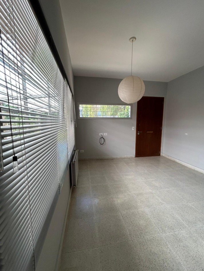 Moderna Casa 3 Ambientes con Entrada Autos (2) 