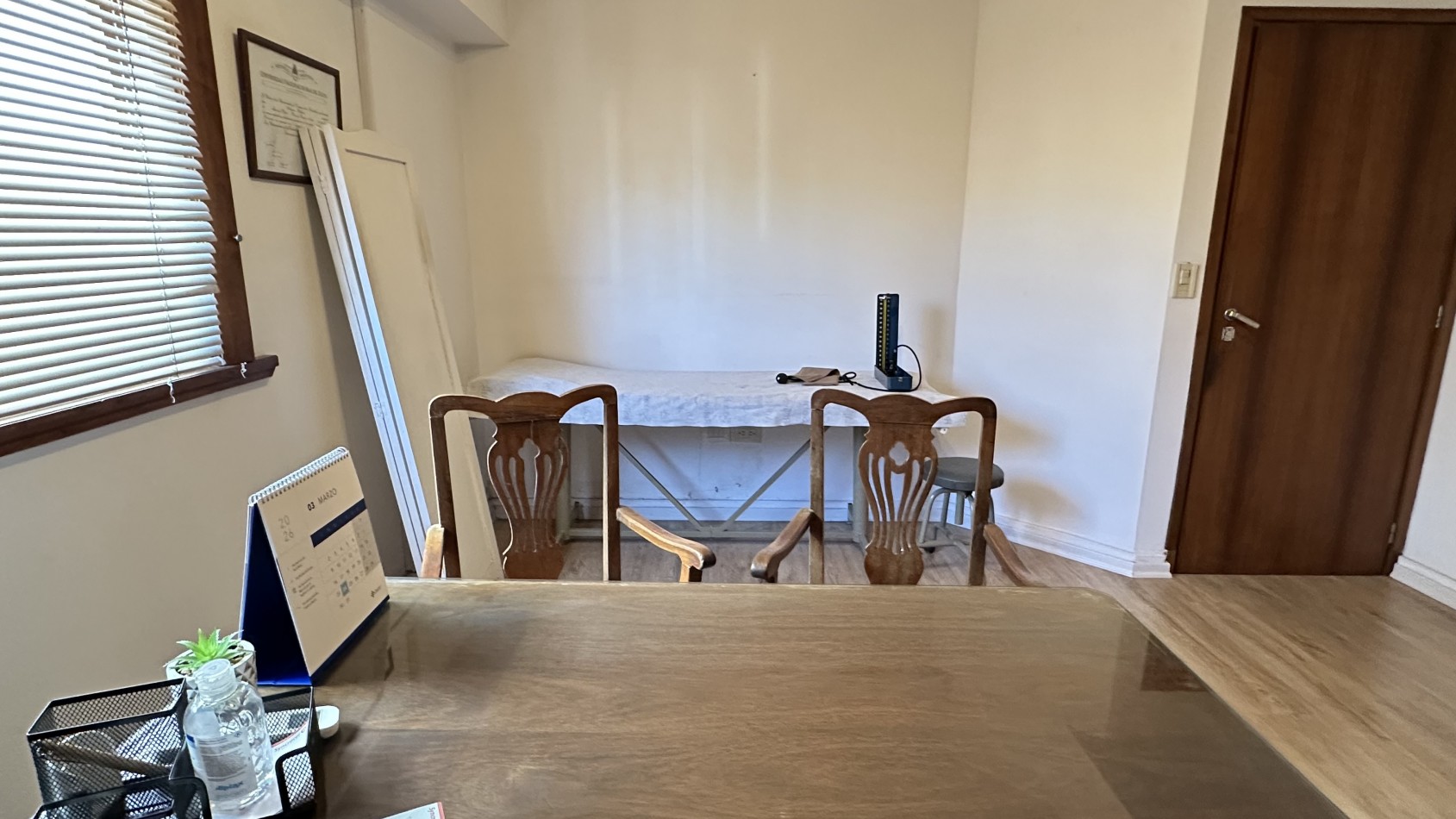 Alquiler Consultorio c/baño Privado