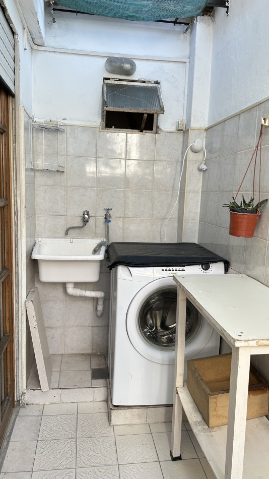 Alquiler PH 2 Ambientes con escritorio y patio