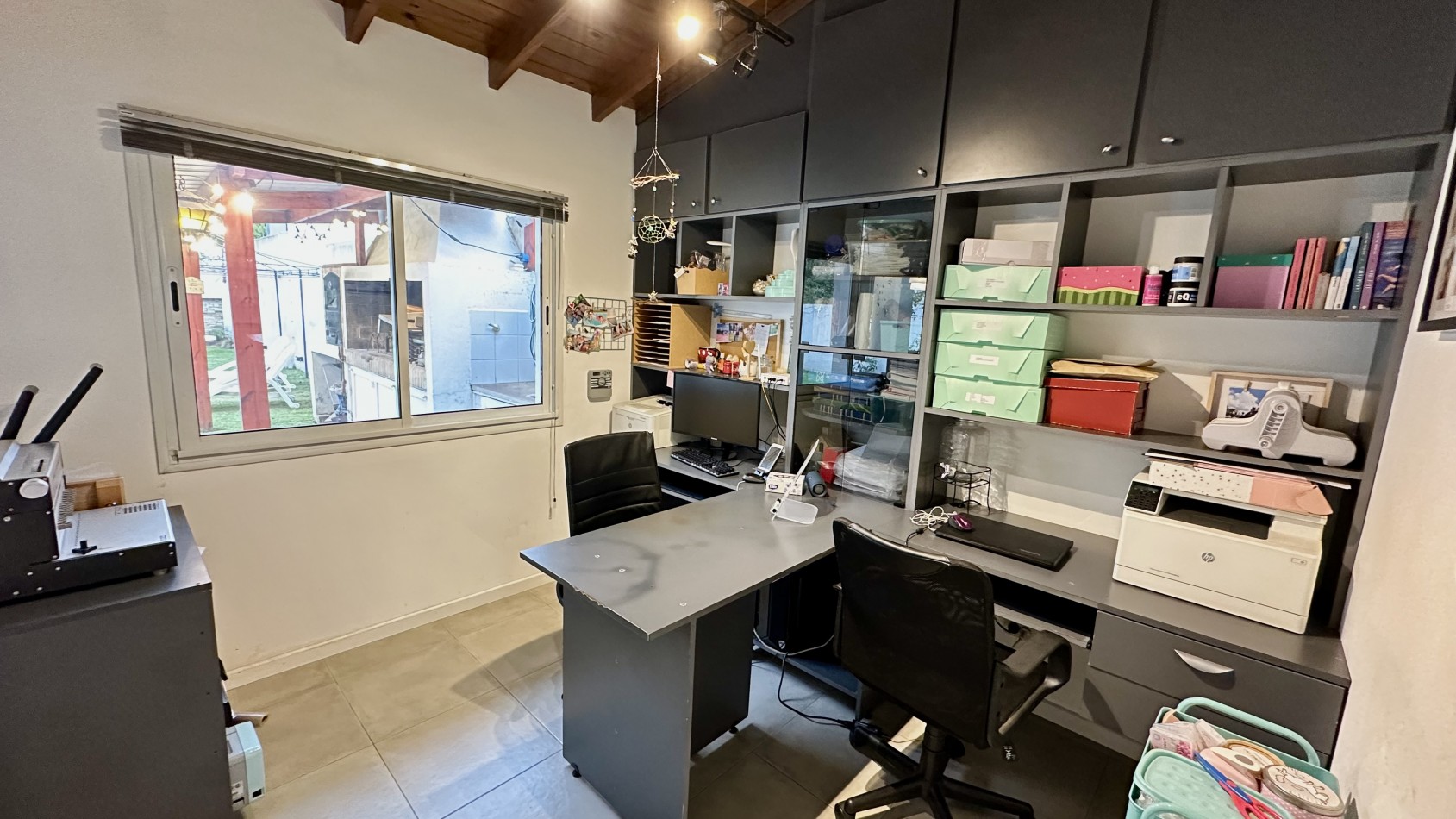 Chalet 6 Ambientes con Parque y Pileta