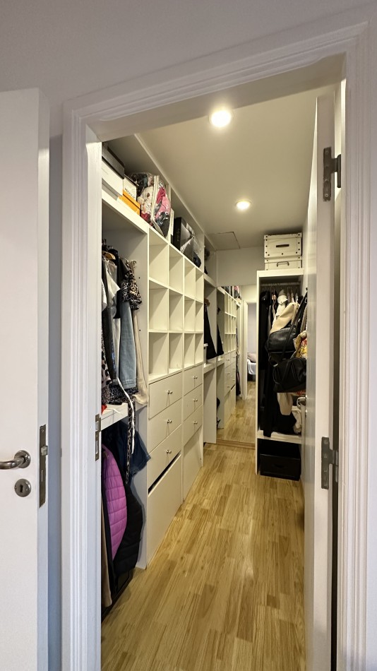 Chalet 6 Ambientes con Parque y Pileta