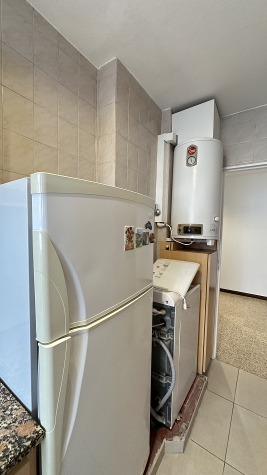 Departamento 2 Ambientes con Balcon cerrado