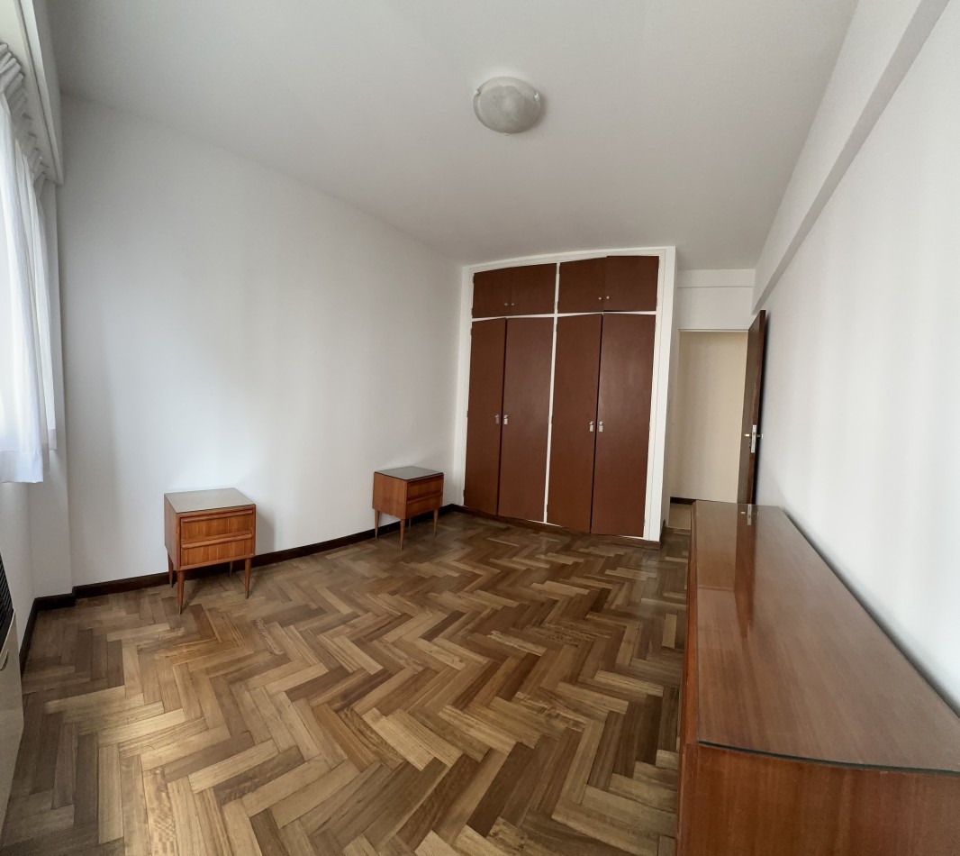 Departamento 2 Ambientes con Balcon cerrado