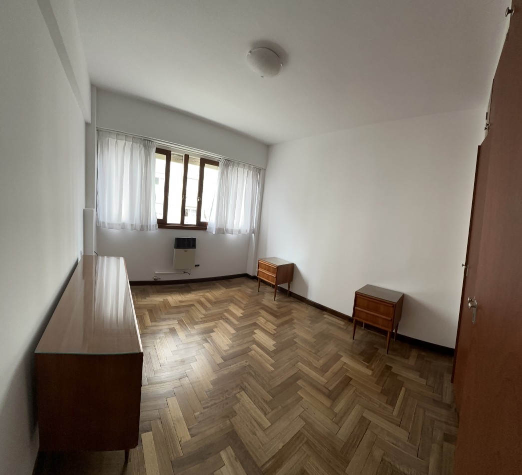 Departamento 2 Ambientes con Balcon cerrado