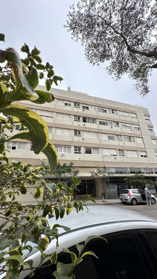 Departamento 2 Ambientes con Balcon cerrado