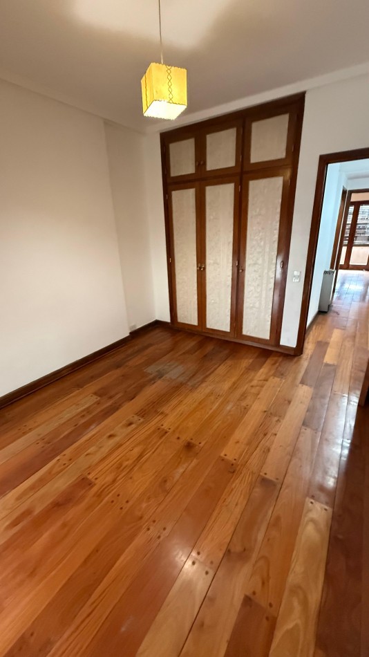 Departamento 3 Ambientes con Cochera en La Perla