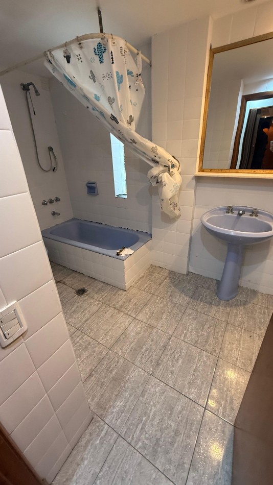 Departamento 3 Ambientes con Cochera en La Perla