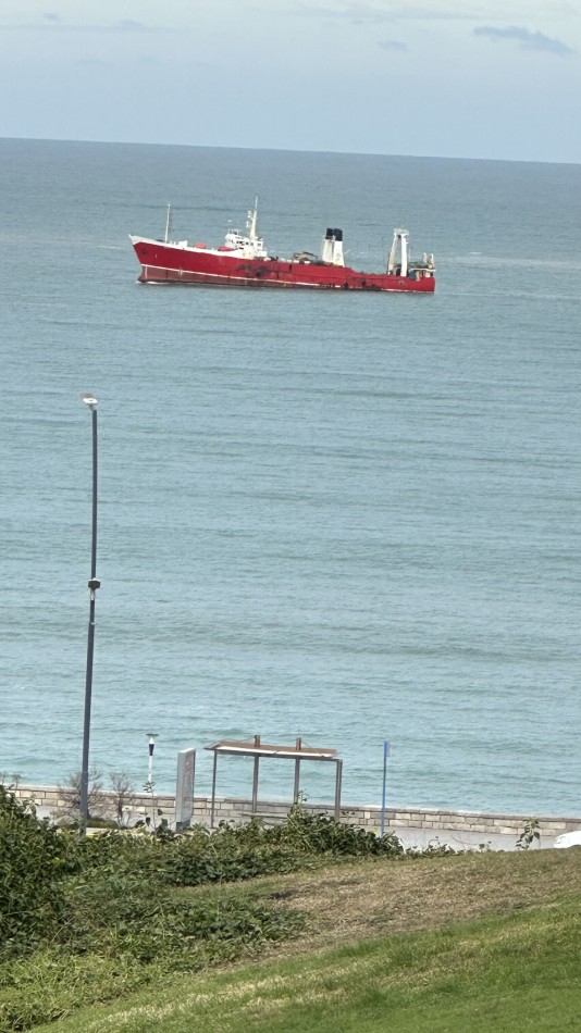 Departamento 3 Ambientes con Dep. de Servicio frente al Mar