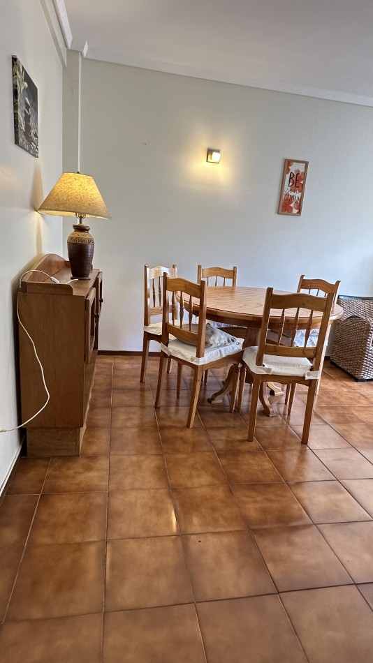 Departamento 2 Ambientes al Contrafrente con Cochera