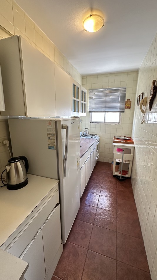 Departamento 2 Ambientes al Contrafrente con Cochera