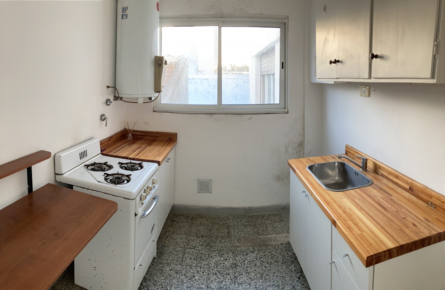 Departamento 2 Ambientes a la calle con Balcon