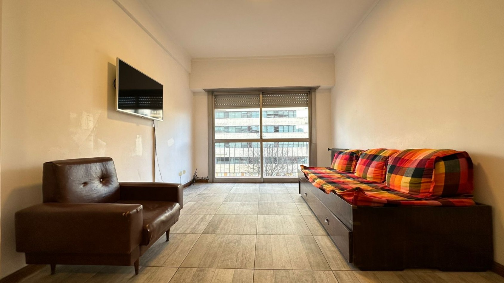 Departamento de 3 Ambientes c/Dep Servicio y Cochera
