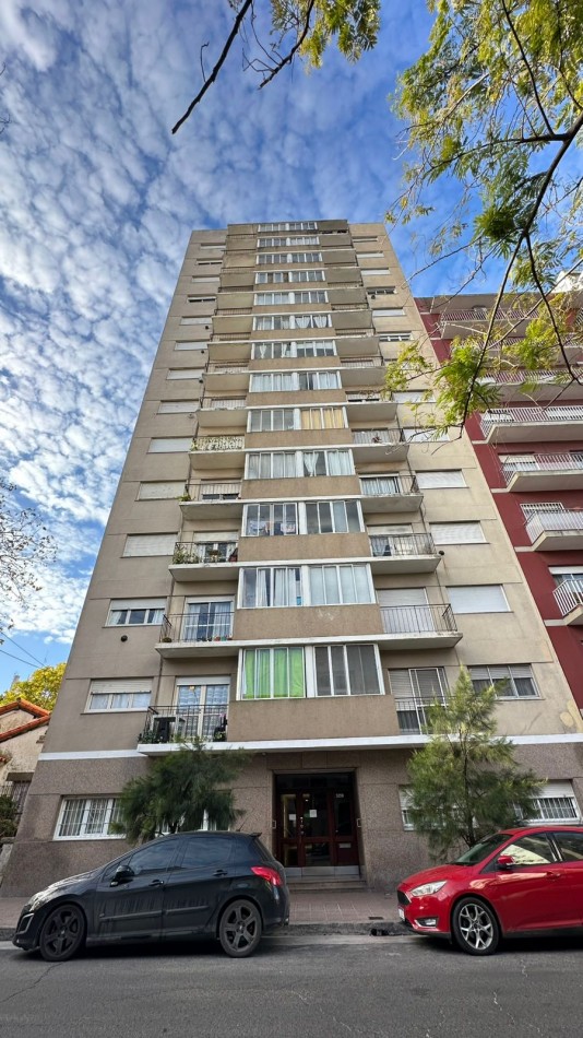 Departamento de 4 Ambientes con Balcon 