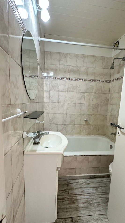 Departamento de 4 Ambientes con Balcon 
