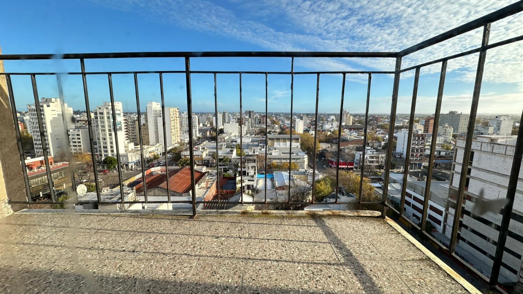 Departamento de 4 Ambientes con Balcon 
