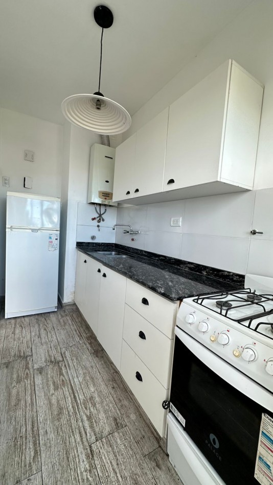 Departamento de 4 Ambientes con Balcon 