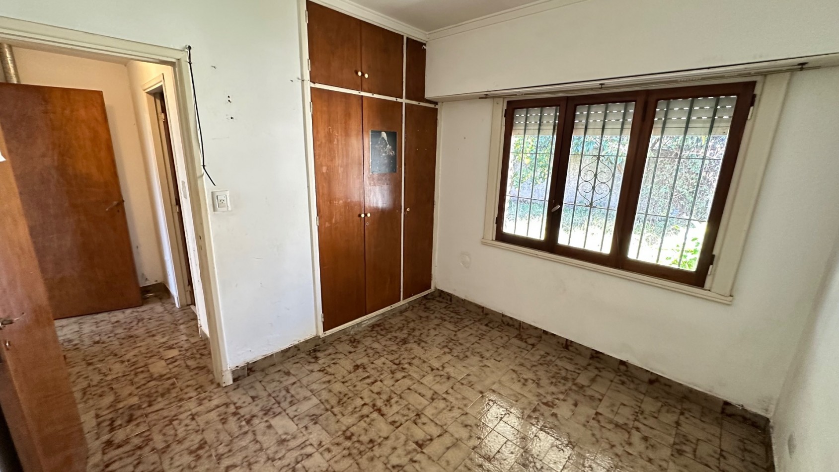 Chalet de 3 Ambientes con Garaje Doble y Parque