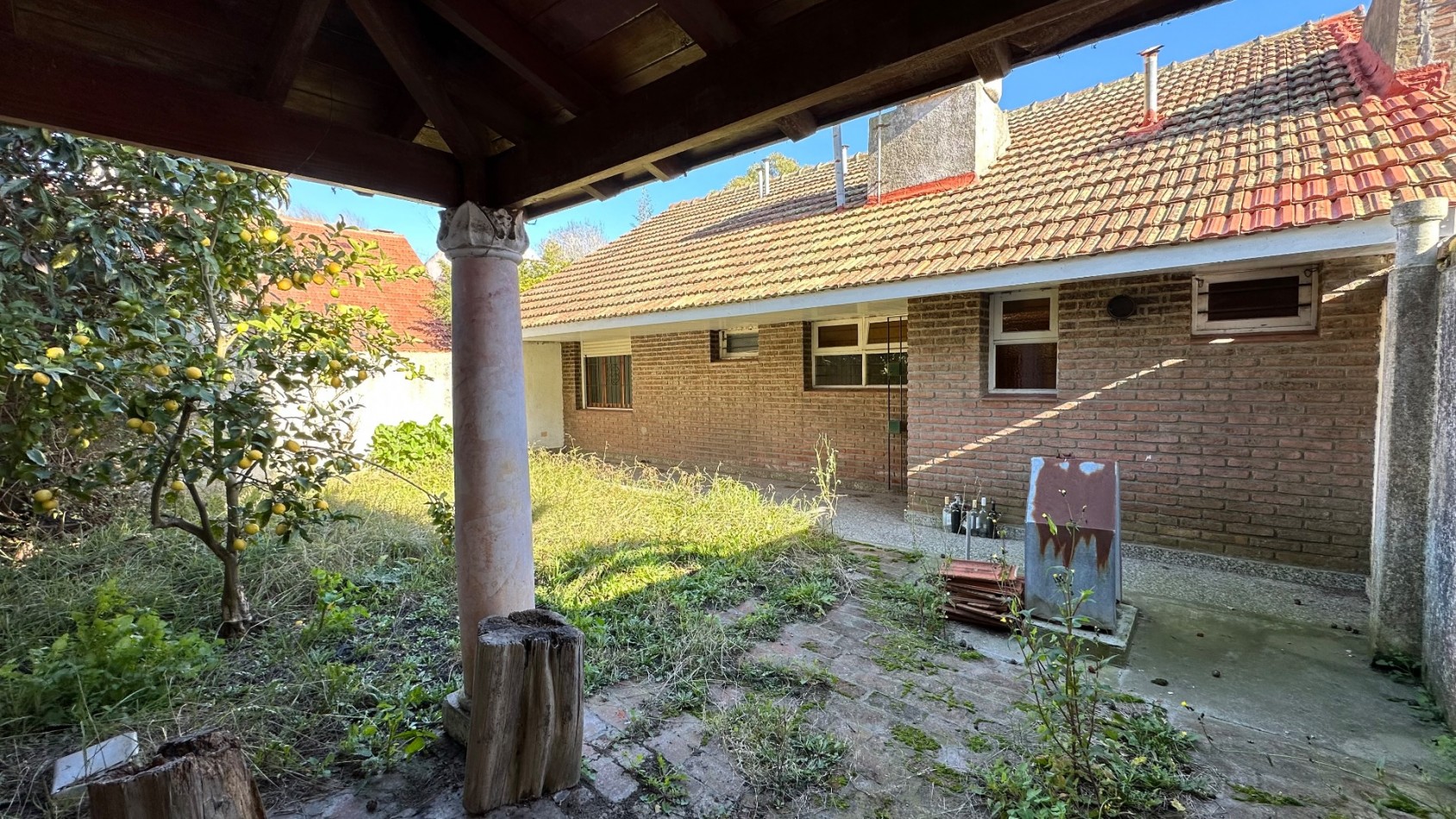 Chalet de 3 Ambientes con Garaje Doble y Parque