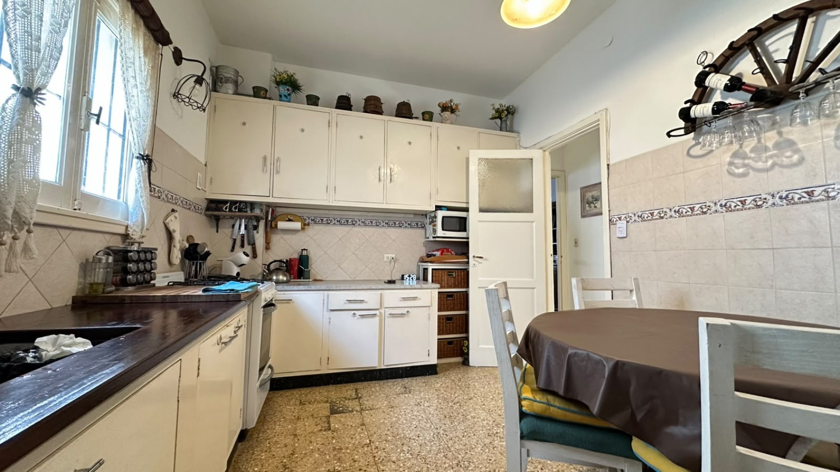 Chalet 5 Ambientes + Depto (oficina 2 ambientes) 