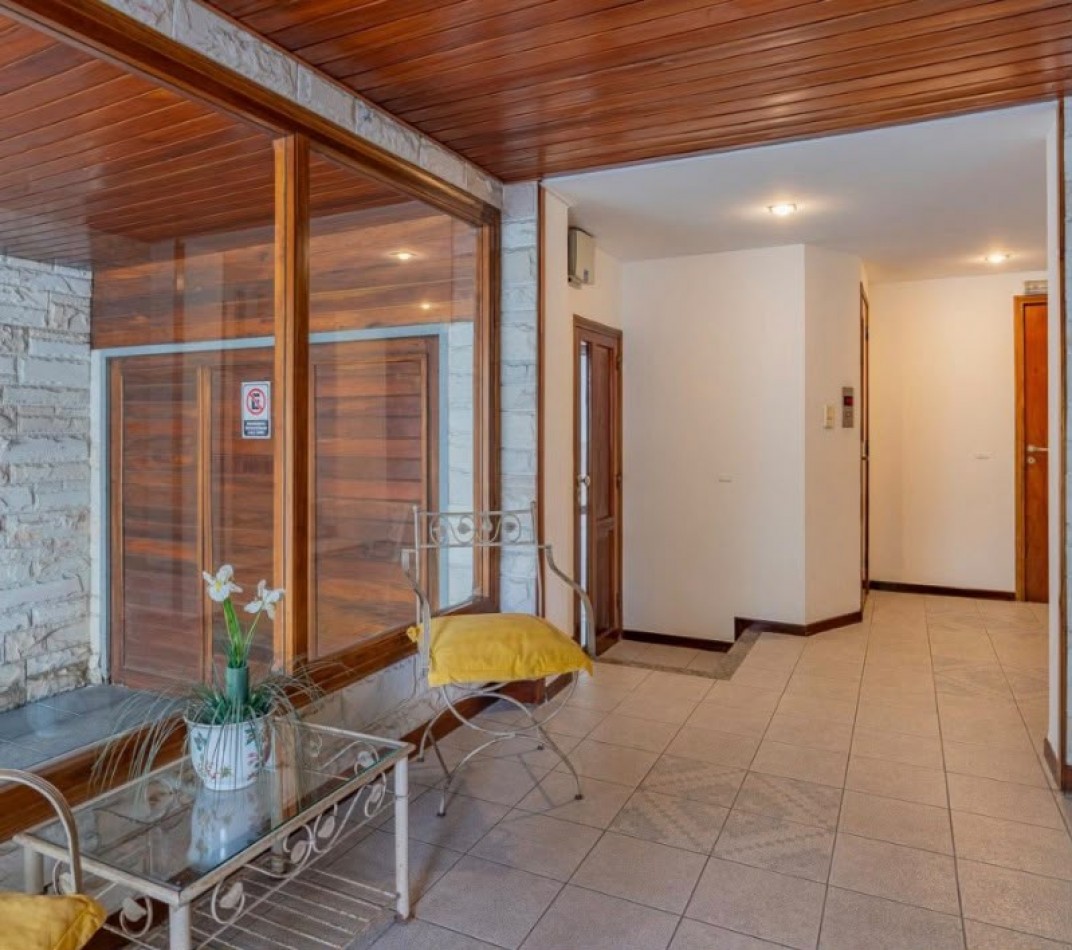 Departamento 4 Ambientes con Cochera en Plaza Mitre