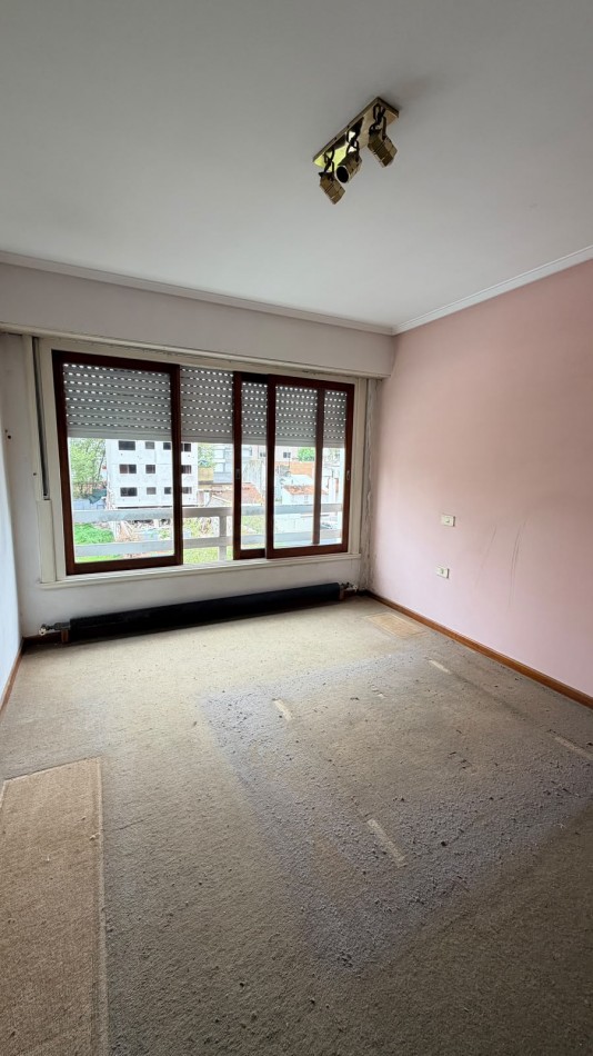 Departamento 4 Ambientes con Cochera en Plaza Mitre