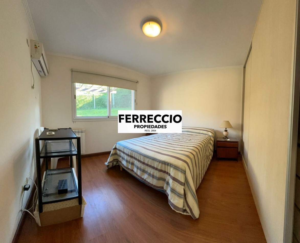 Amplio Chalet 3 Ambientes con QUINCHO y PILETA