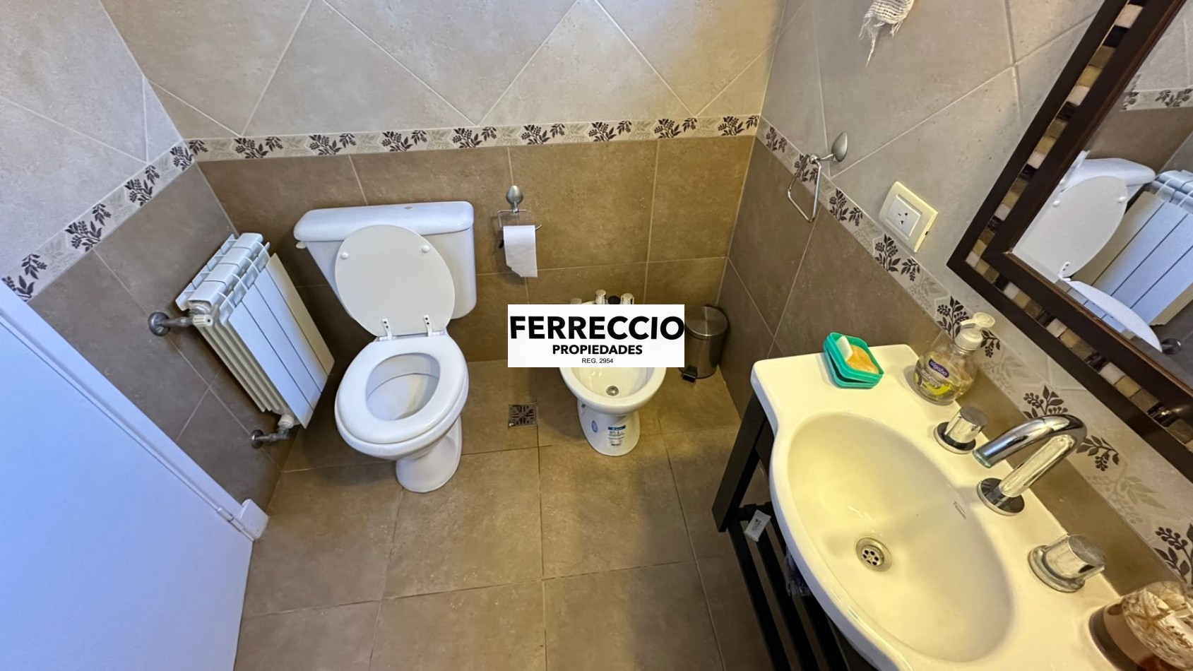 Amplio Chalet 3 Ambientes con QUINCHO y PILETA